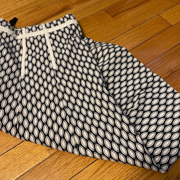Gap limited edition a line skirt size 14 stretch - Picture 3 of 7